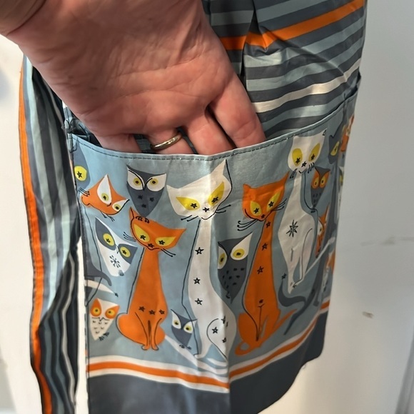 Vintage Halloween Apron Never Worn Cats Owls  Spooky Kitsch 1950s 50s Amazing - Picture 5 of 8